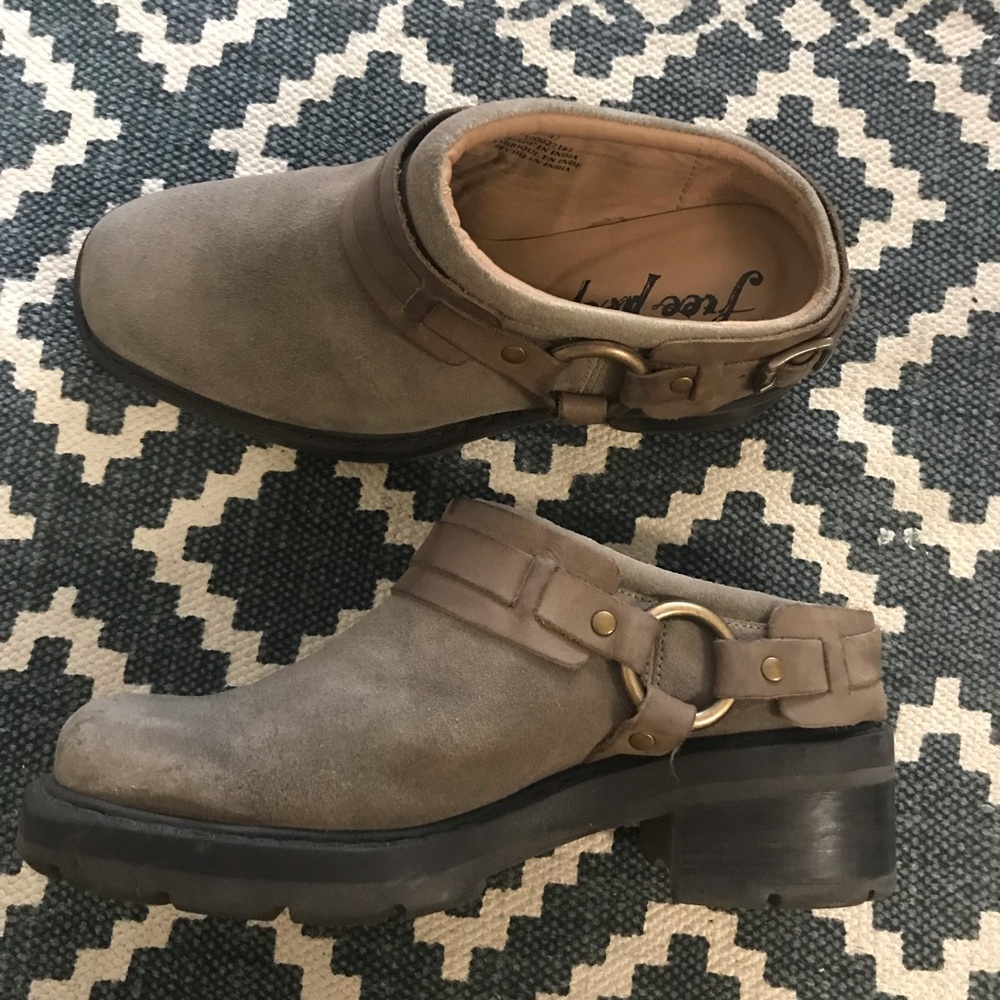 FREE PEOPLE COMFORT SLIDE MULES